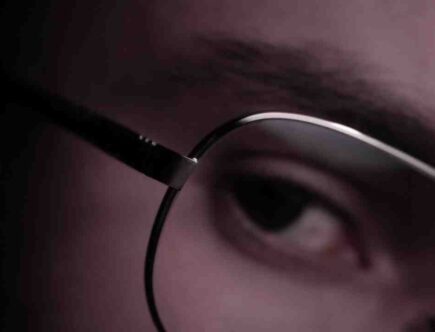Comment avoir sourcils epais