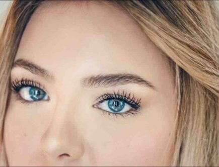 Comment fixer ses sourcils naturellement