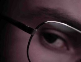 Comment avoir de gros sourcils