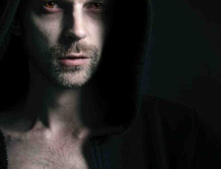 Comment faire un maquillage de Dracula ?