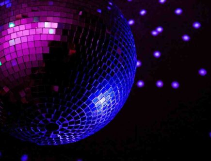 Comment se maquiller pour soirée disco ?