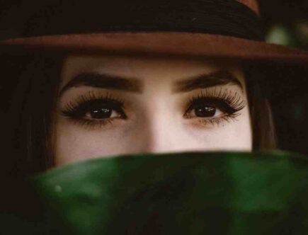 Comment tracer les sourcils débutant