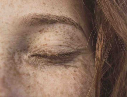 Comment avoir des taches de rousseur sans maquillage ?