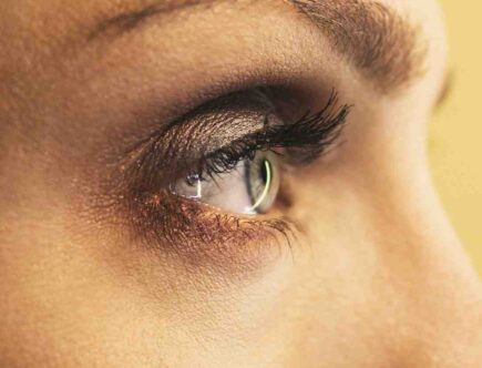 Comment faire pour agrandir les yeux avec du maquillage ?