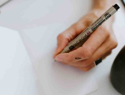 Comment fluidifier un eye-liner ?