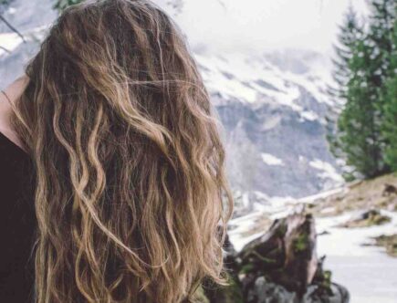 Comment avoir des cheveux moins secs ?