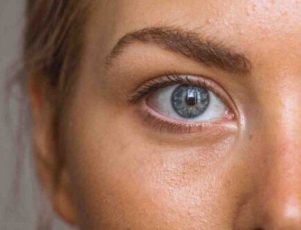 Comment avoir les yeux plus clair naturellement ?