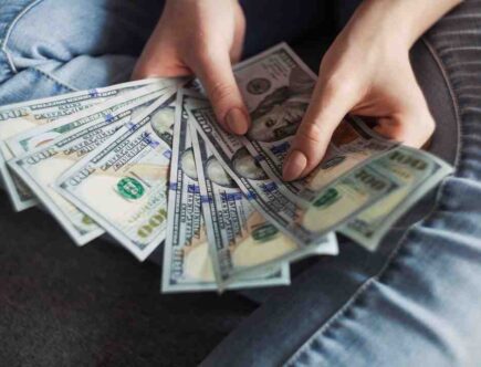 Quel est le salaire d'une hôtesse de l'air ?