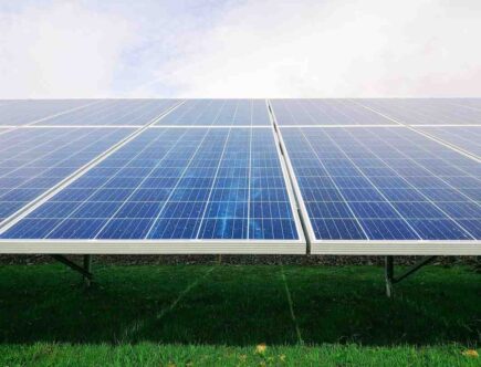 Est-ce que la crème solaire fait noircir ?