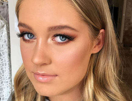 Quel fard à paupière pour blonde yeux bleu ?