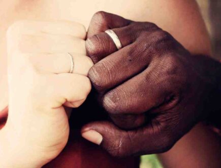 Comment se maquiller pour un mariage peau noir ?